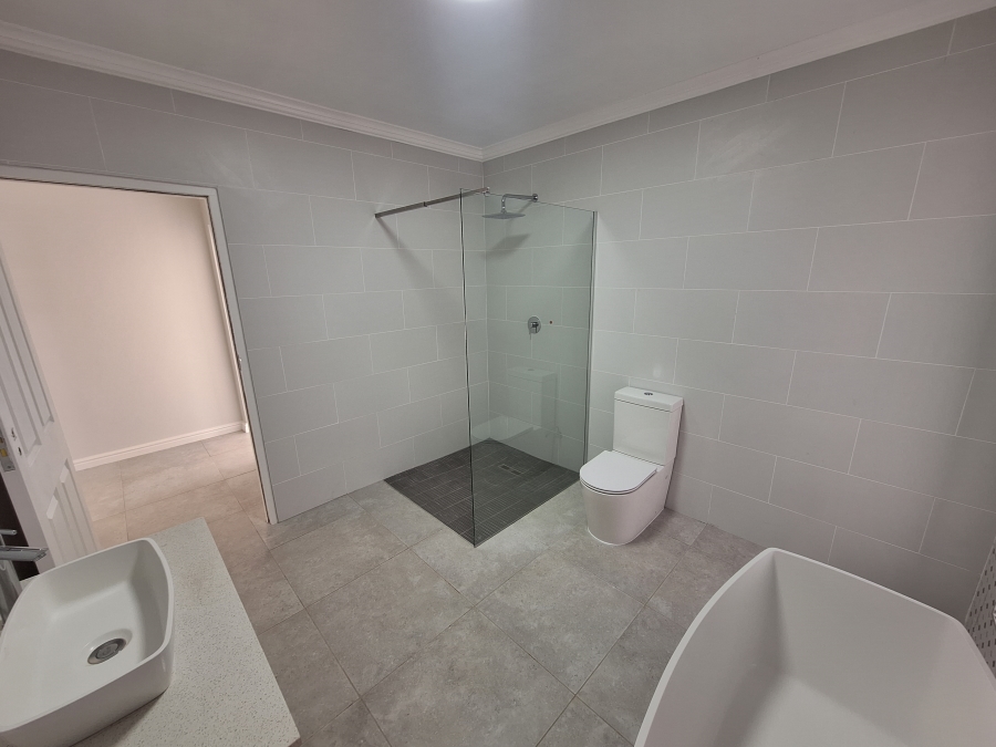 4 Bedroom Property for Sale in Noorsekloof Eastern Cape